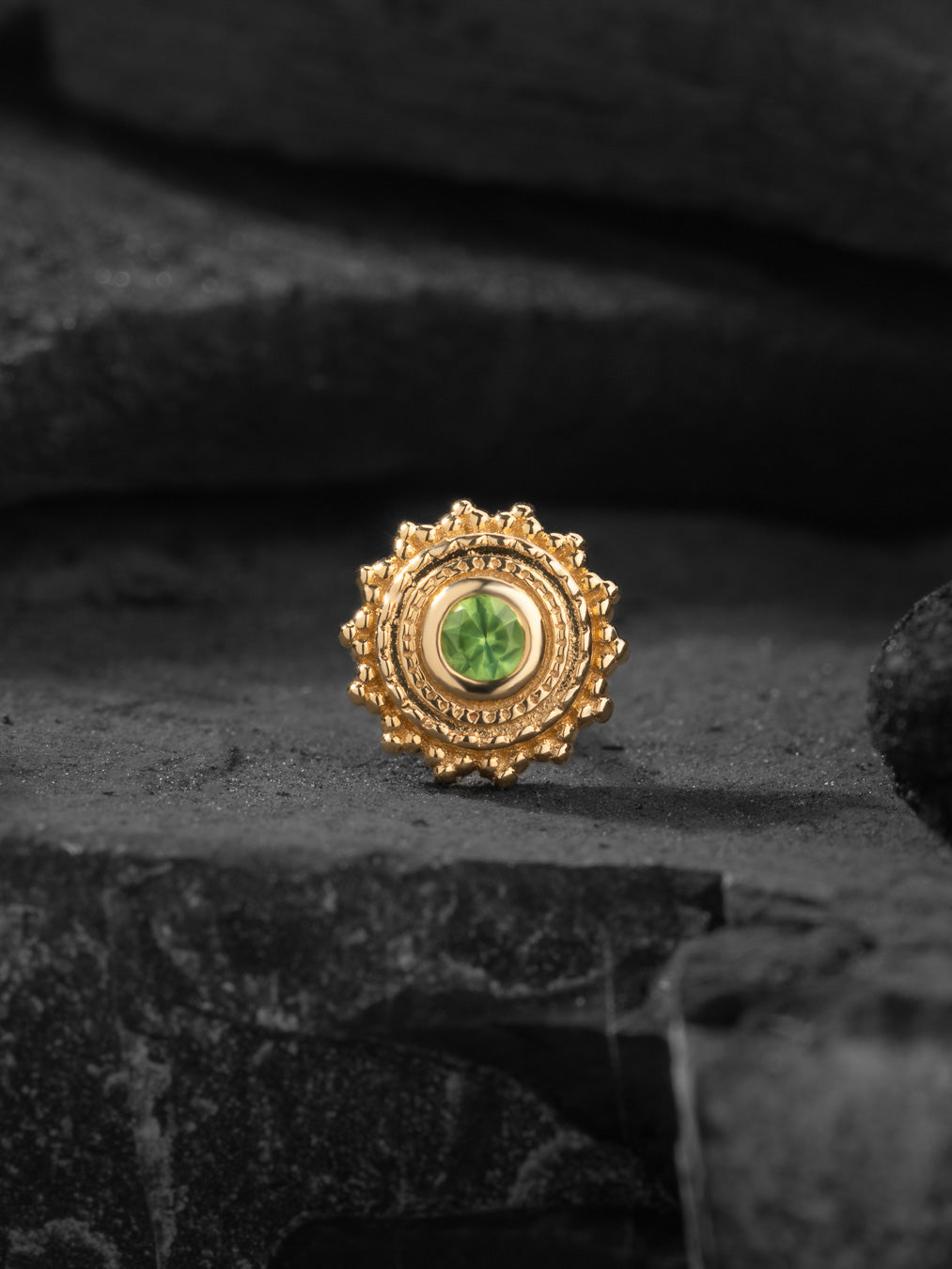 BVLA gold afghan threadless end with green tsavorite gem