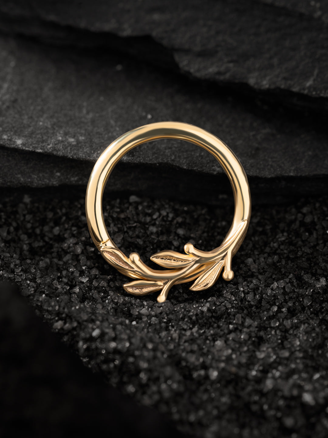 Small Amity Seam Ring - 16 Gauge (Forward Facing)
